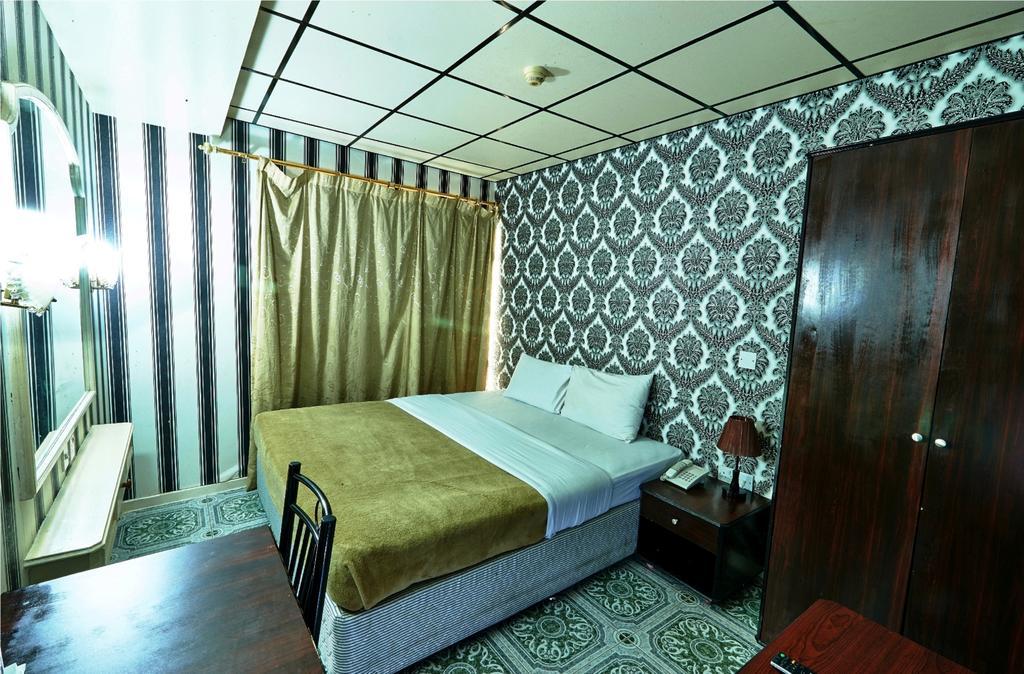 เวสต์ โฮเต็ล Hotel ดูไบ ภายนอก รูปภาพ