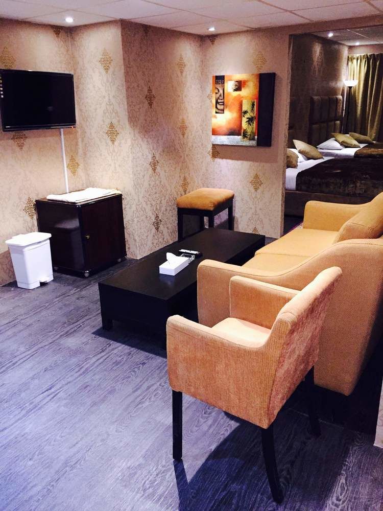 เวสต์ โฮเต็ล Hotel ดูไบ ภายนอก รูปภาพ